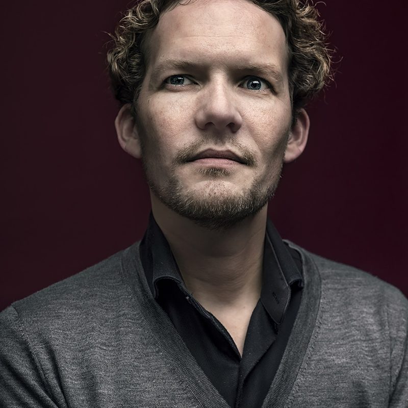 Intieme narratieven 5 Fine art portret van historicus Pieter van Gent.