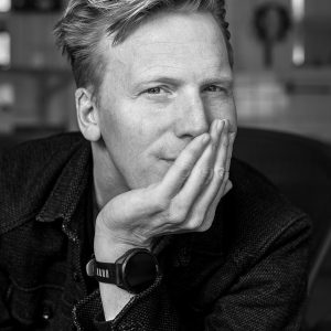Ilya van Marle. Narratief Fotograaf Documentaire Filmmaker voor Organisatieverhalen en Visuele Conceptontwikkeling beelden die verbinden en inspireren